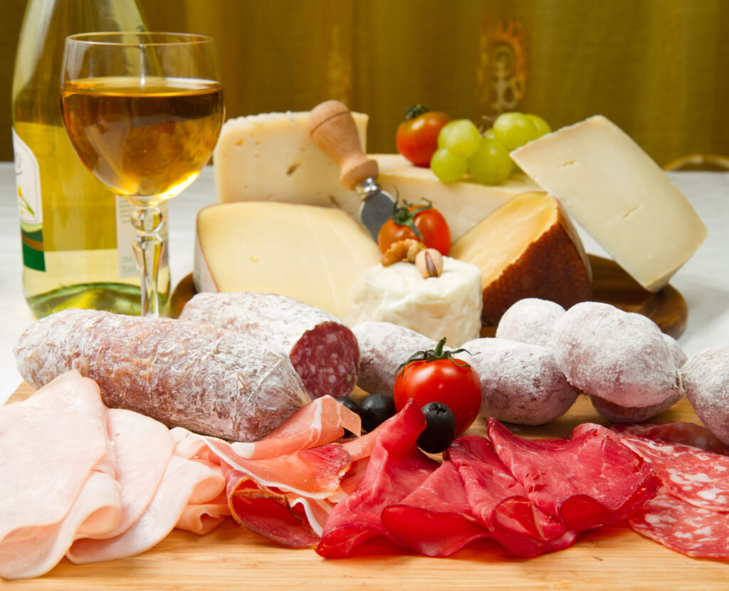 découvrez la richesse gastronomique de lyon, véritable capitale de la gastronomie française. explorez ses spécialités, ses bouchons authentiques et la diversité de ses marchés, où tradition et innovation se rencontrent pour ravir vos papilles.