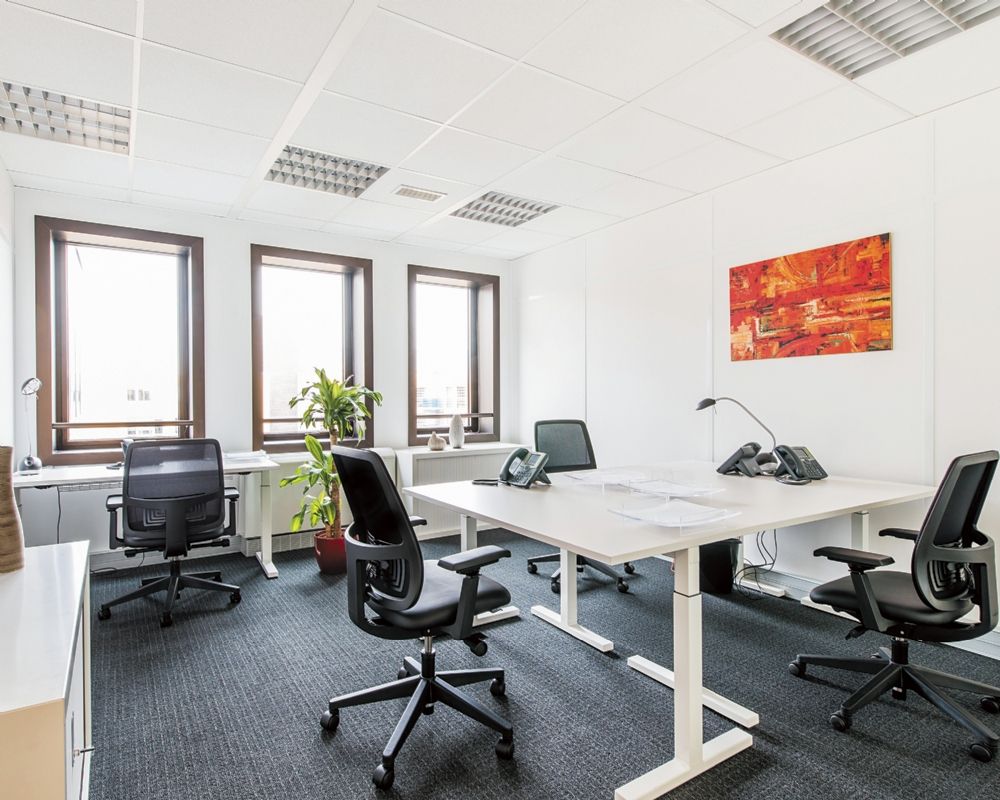 découvrez l'ouverture du nouveau centre d'affaires marze à aubenas, un espace moderne et dynamique dédié aux professionnels. profitez d'infrastructures adaptées pour vos réunions, formations et événements, le tout dans un cadre agréable et convivial.