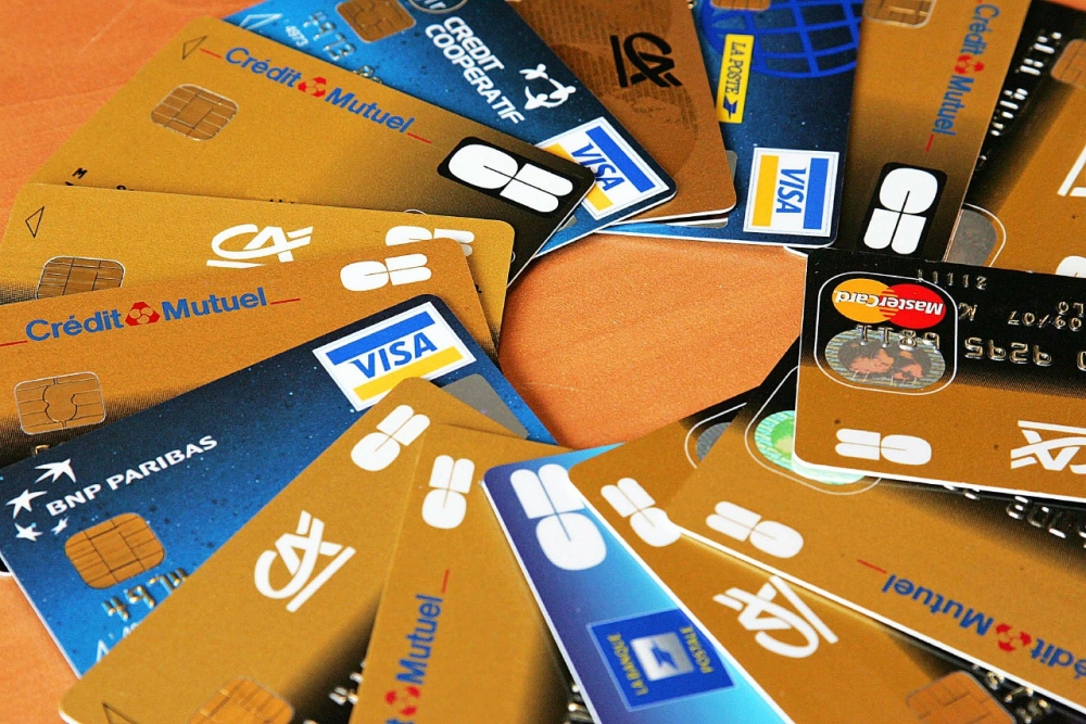 découvrez comment obtenir un remboursement après des escroqueries bancaires. informez-vous sur vos droits, les démarches à suivre et les conseils pratiques pour récupérer votre argent et éviter de futures arnaques.