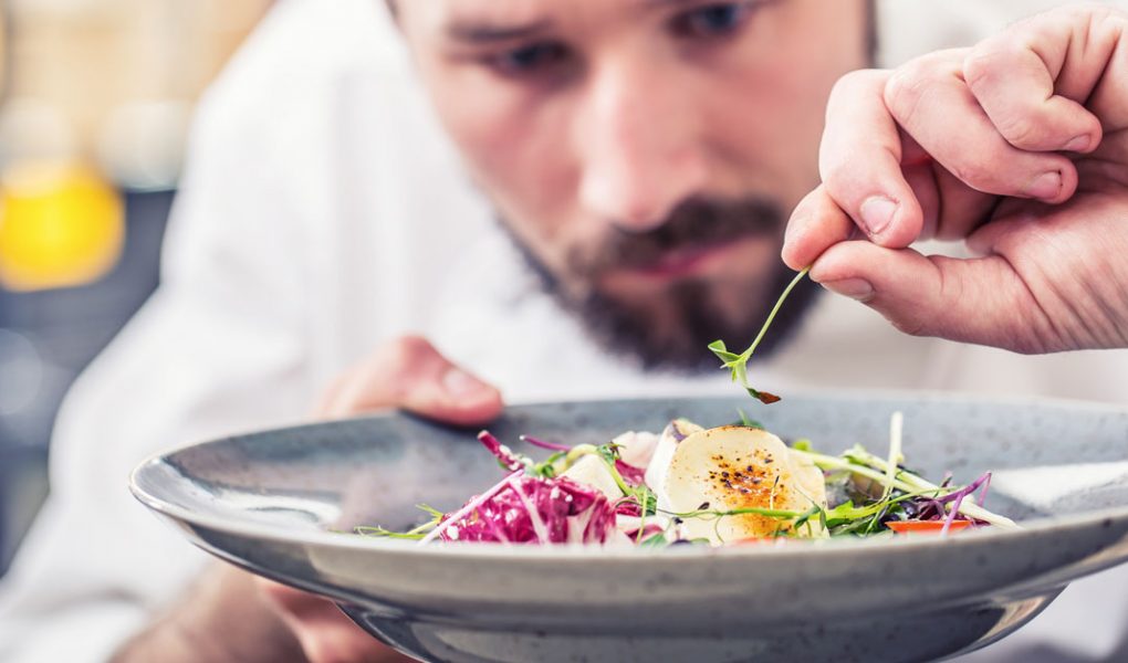 découvrez la richesse et la diversité de la gastronomie européenne à travers ses plats emblématiques, ses traditions culinaires et ses ingrédients locaux. voyagez au cœur des saveurs variées des cuisines européennes, de la haute gastronomie aux recettes familiales authentiques.