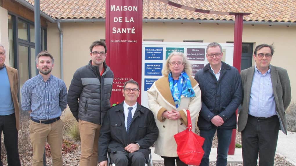 découvrez accor seniors solidarité à vienne, une initiative dédiée à l'accompagnement des seniors. offrant des services variés et un soutien adapté, nous œuvrons pour le bien-être et l'autonomie des personnes âgées. rejoignez-nous pour bénéficier d'un cadre chaleureux et solidaire.