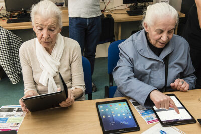 découvrez nos fonds seniors, spécialement conçus pour répondre aux besoins financiers des personnes âgées. profitez d'un accompagnement personnalisé et d'options d'investissement adaptées pour assurer votre avenir et celui de vos proches.