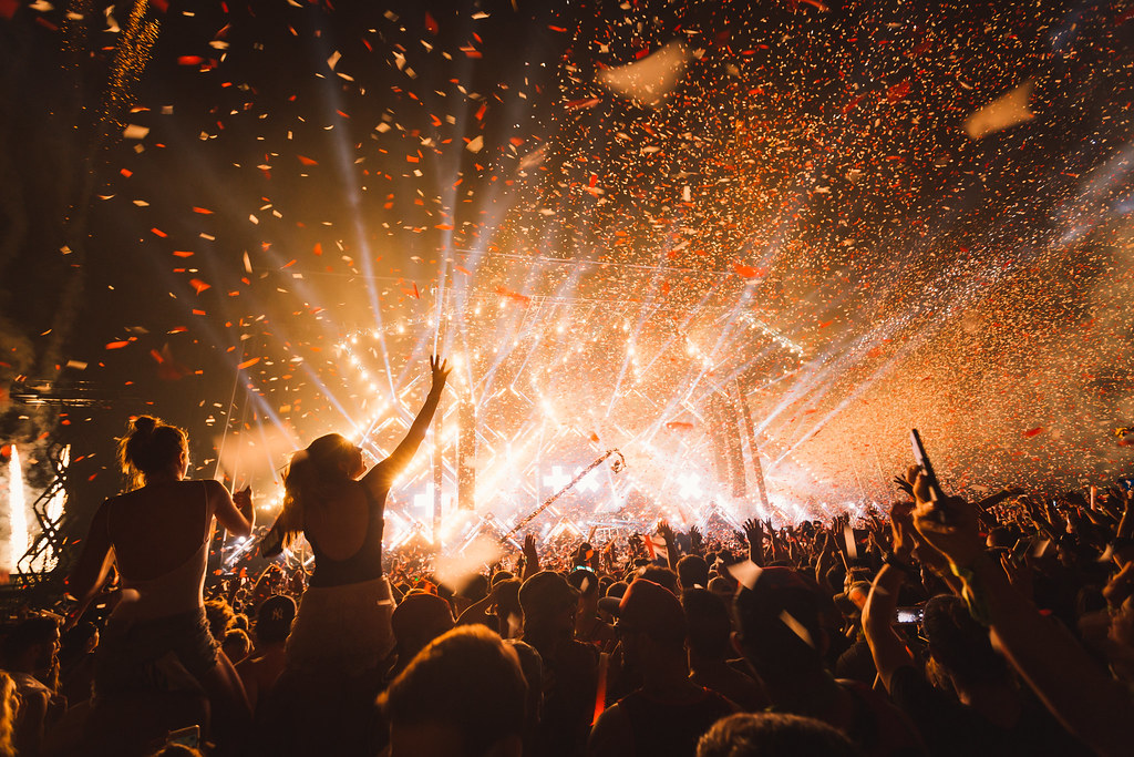 participez à la 5e édition du festival electro versailles : une expérience musicale unique avec les meilleurs artistes électro, dans un cadre historique exceptionnel, du 12 au 14 juillet 2024.
