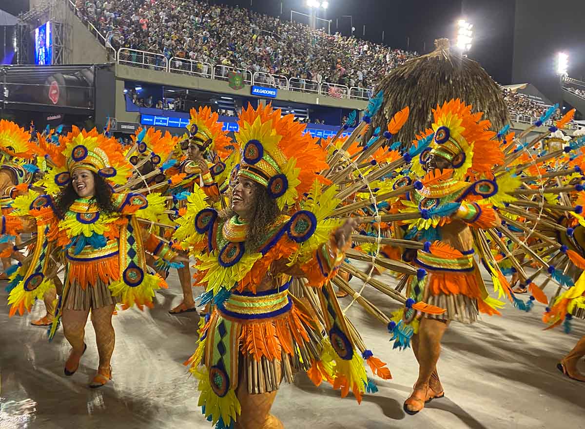 découvrez le carnaval de millau 2026 : un événement festif incontournable mêlant défilés colorés, animations pour toute la famille et ambiance conviviale au cœur de l’aveyron. ne manquez pas cette édition exceptionnelle !