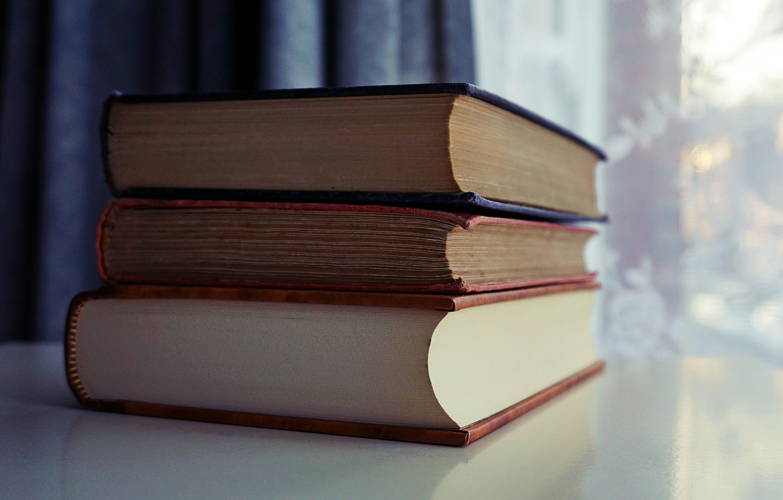 découvrez le livre vert sur la culture et l’économie créative : analyse, enjeux et propositions pour accompagner le développement des industries culturelles et créatives en france. un guide essentiel pour comprendre les défis et opportunités du secteur.